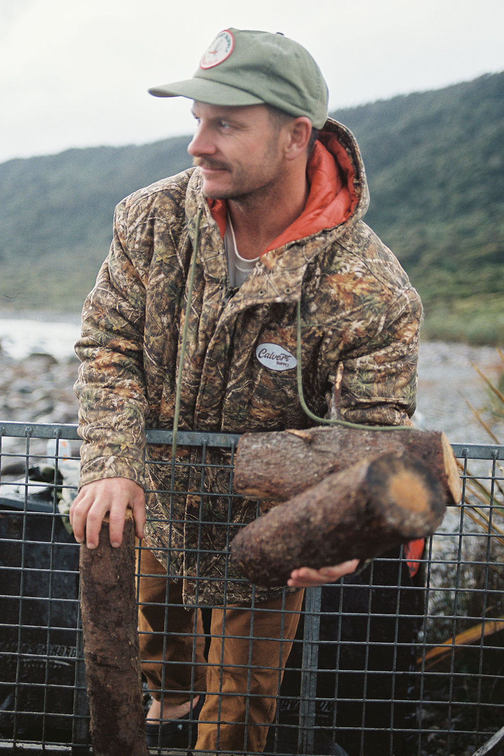 Longhorn Hooded Puffer Jacket - Camo